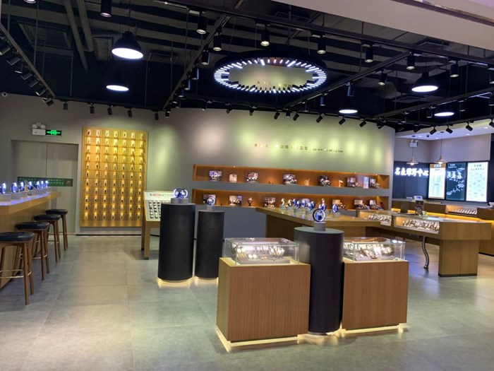 ���팣�u���b��